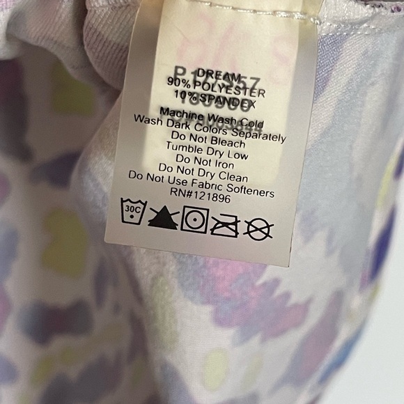 Title Nine | Geometric Colorful Dream Athletic Dress - Picture 5 of 8